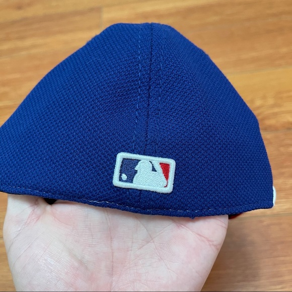 NEW ERA CHICAGO CUBS HAT - SIZE MEDIUM/LARGE - Picture 4 of 9